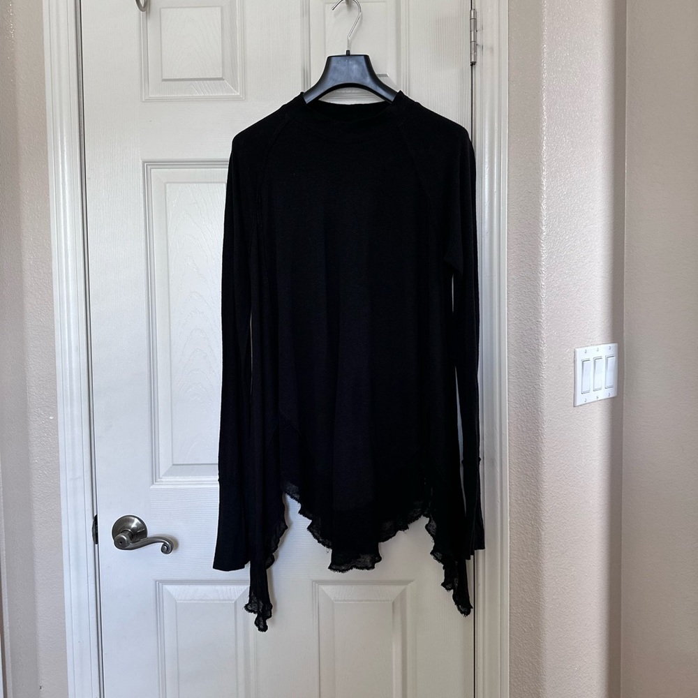 Free People black long sleeve tunic top with raw edges size small - Picture 4 of 15